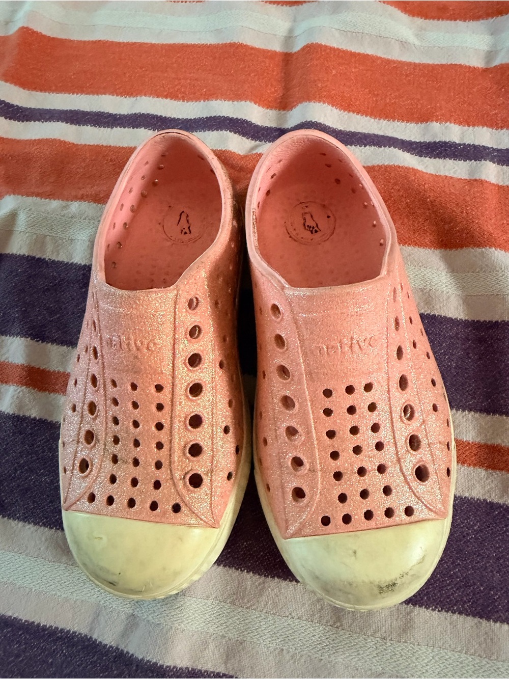 Native Shoes Kids Glitter Pink Slip-On Sneakers size 9